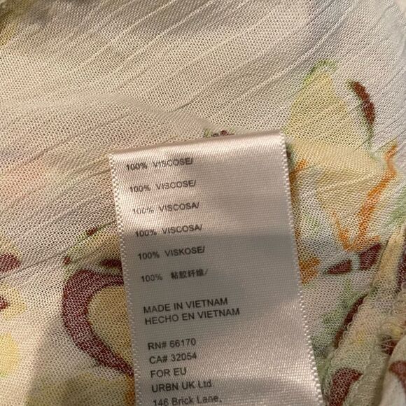 Free People Good Vibrations Yellow Sunflower Button Down Blouse Size S NWT - Picture 9 of 10